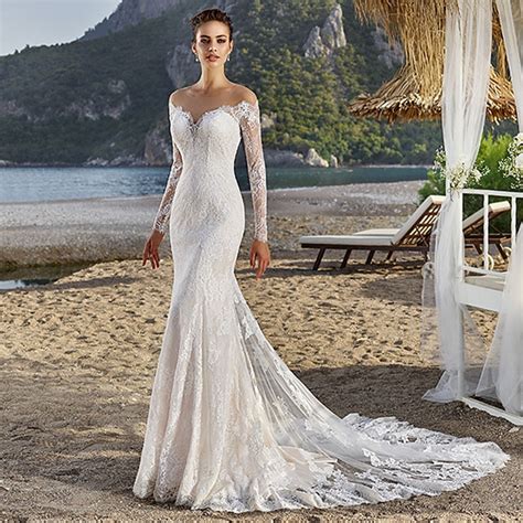 This style will make you the queen! 2017 See Through Lace Mermaid Wedding Dresses Backless ...