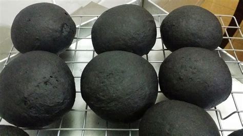 Resep pertama membuat roti burger mini. ZULFAZA LOVES COOKING: Roti burger bamboo charcoal