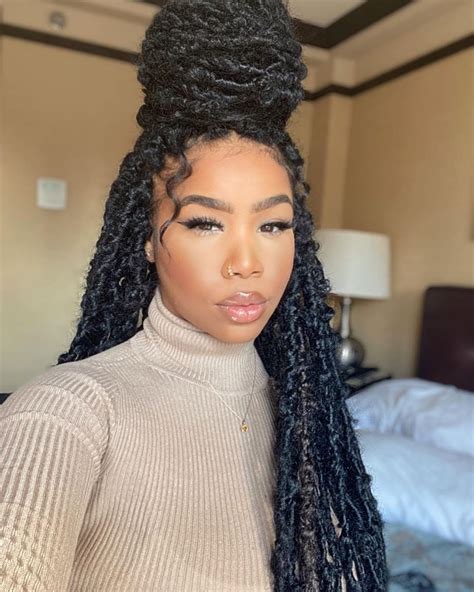 It's all about accepting your hair's natural texture with no intervention. ELIGHTY Goddess Locs Crochet Hair in 2020 | Curly hair ...