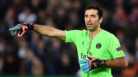 Le parisien, 17 мая 2018. Buffon PSG'den ayrılıyor