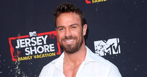Chad johnson first appeared on jojo fletcher's season of the bachelorette in 2016 and went on to compete in the spinoff series bachelor in paradise — now, he tells tmz that he's planning to move to. Chad Johnson Swears Off Watching 'Bachelor' After Slamming ...
