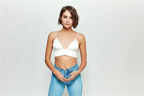 Willa holland hairstyles, haircuts and colors. Willa Holland HD Wallpaper | Background Image | 2048x1365 ...