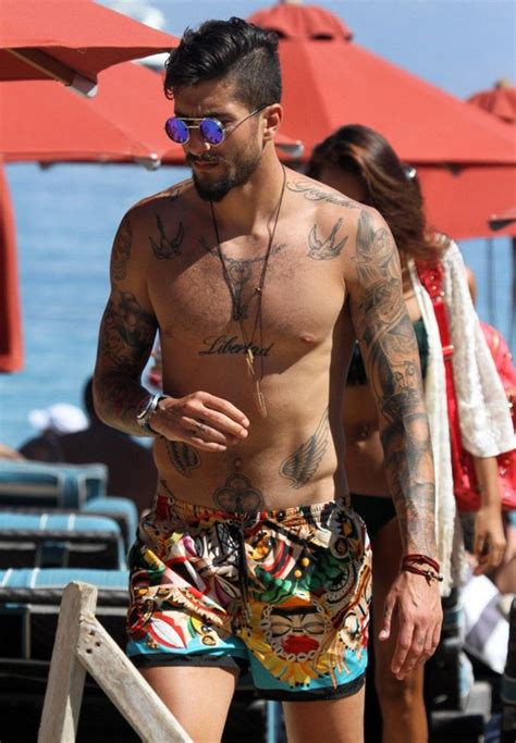 People who liked christina stefanidi's feet, also liked Panagiotis Kone relaxes with his partner in Mykonos ...