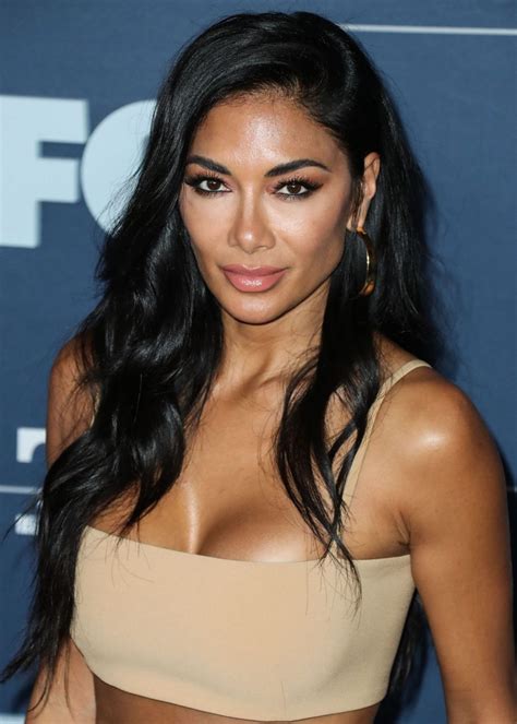 Nicole prescovia elikolani valiente scherzinger (born june 29, 1978 in honolulu, hawaii, united states) is an. Nicole Scherzinger Cleavage - #TheFappening