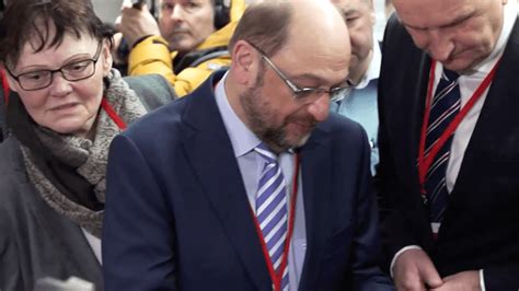 News zu kanzlerkandidatur im überblick: Geheimes Treffen von Linken-Chefs und Martin Schulz
