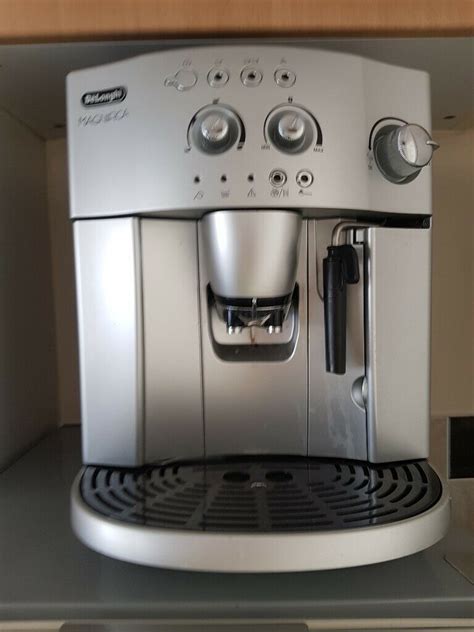 31 x 40 x 33 cm. DeLonghi Magnifica Bean to Cup Coffee Machine | in ...