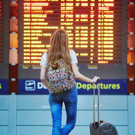 Sosirea şi plecarea zborurilor în timp real. Aeroportul Henri Coandă Otopeni (OTP) - Sosiri/Plecări ...