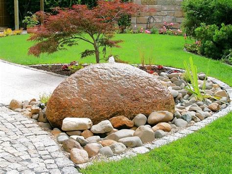 Für jeden anspruch lässt sich eine passende springbrunnenpumpe finden. Springbrunnen garten-Bild von Susanne J. auf Wasser im ...