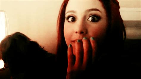 Post your gift for your valentine. cat valentine gif on Tumblr