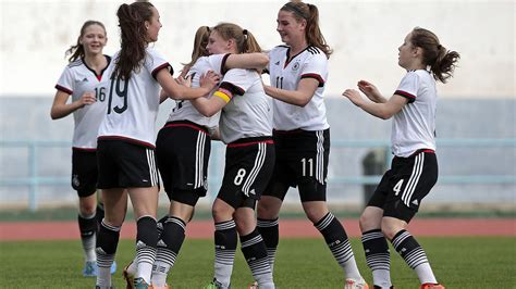 Unter dem reiter „erweitert werden weitere details wie der spielort und der verein, für den der spieler zum zeitpunkt. U 16-Juniorinnen :: Frauen-Nationalmannschaften ...