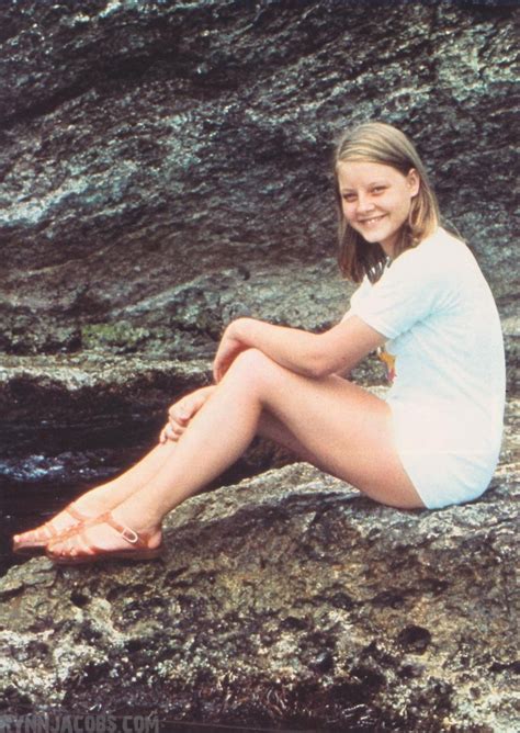 Джоди фостер фото в молодости в купальнике