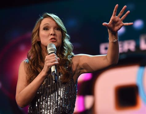 Die carolin kebekus show do, 9. Carolin Kebekus tritt nach: Helene Fischer? Unterhaltung ...