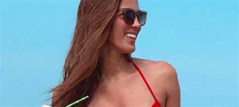 This subreddit is for pictures (and videos) of beautiful female models. Instagram: Iris Mittenaere s'éloigne de la France pour ...