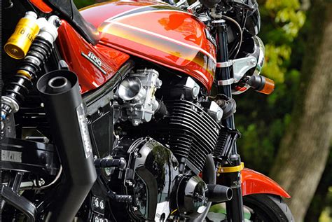 Other kawasaki motorcycles offered via internet auctions: Kawasaki Zephyr 1100 | 750 | 550
