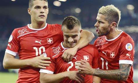 Es geht um fußball, nicht um politik. Xhaka oder Shaqiri als Spielmacher an der WM? | Steilpass