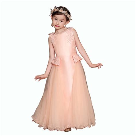 .mamma e figlia uguali abbigliamento elegante abiti famiglia coordinati abito a fiori bambina donna lungo cerimonia carnevale moda pret ieftin preț accesibil textură bună abiti eleganti mamma e figlia 6e81e5. Vestiti uguali mamma e figlia per invitate al matrimonio ...