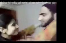 pakistani molvi kissing
