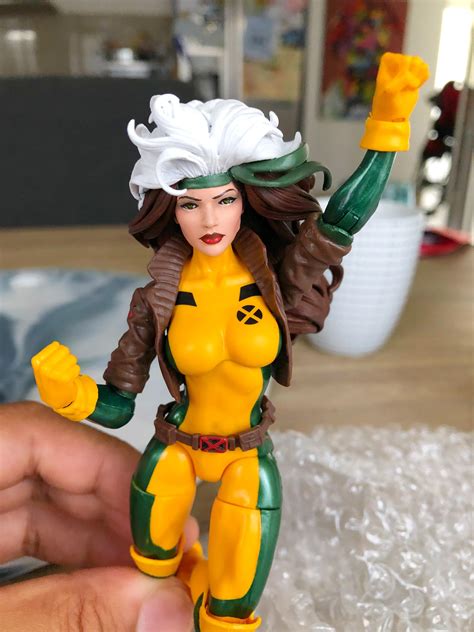 Finally the Rogue I've always wanted 😊😊 : MarvelLegends