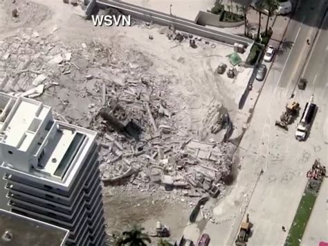 The entire back side of the building has collapsed. miami dade fire rescue said that more than 80 units were on scene with assistance from municipal fire departments to assist with recovery efforts. At least 1 hurt in Miami Beach building collapse - wptv.com