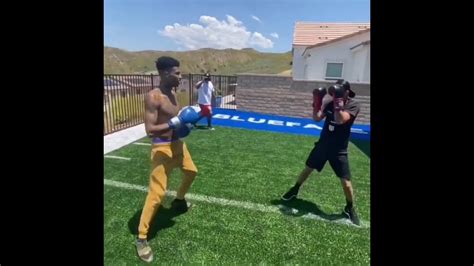 14 hours ago · jonathan michael porter, better known as blueface, made his debut in a phenomenal way after defeating kane trujillo, aka neumane, at bkfc 19 on friday night. BlueFace and Ykosiris Boxing Eachother - YouTube