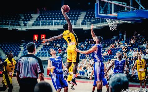 Want to play basketball games? Lions winnen hun eerste wedstrijd tegen Cyprus - detail ...