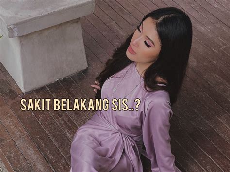 Ootd hijab remaja kekinian menggunakan rok plisket 2021. 12 'Posing Wajib' Ini Janjikan Foto OOTD Raya Cantik, Dah ...