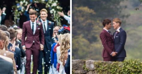 How old is tom daley? Tom Daley And Dustin Lance Black Have Shared Lovely Photos ...