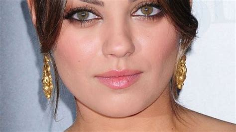 Mila kunis rose to fame during her stint on that '70s show and has since become known as one of sign up for mila kunis alerts: Mila Kunis: "Ich war auf einem Auge blind!" | Promiflash.de