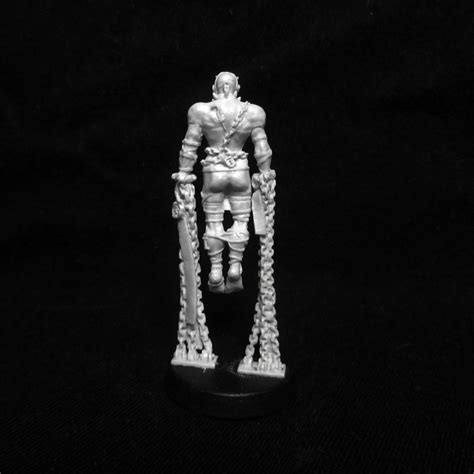 In turn ultimately from latin captīvus, probably through a borrowing from a middle french intermediate. The Captive | Miniset.net - Miniatures Collectors Guide