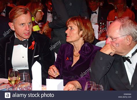 Es ist jeder schäuble rollstuhl sofort auf amazon auf lager und sofort lieferbar. Max Raabe, Wolfgang and Ingeborg Schaeuble at 20 Stock ...