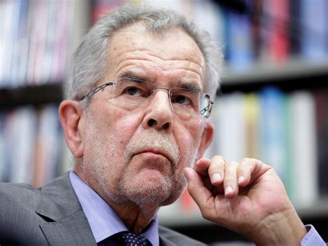 Alexander van der bellen is the first environmental activist to become austrian president. Bundespräsidentenwahl: Van der Bellen wird nicht ...