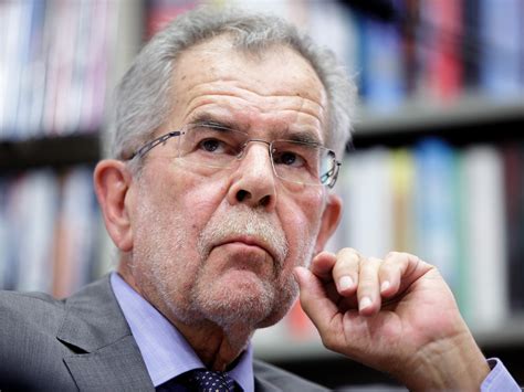 Alexander van der bellen was inaugurated as the federal president of the republic of austria on january 26, 2017. Bundespräsidentenwahl: Van der Bellen wird nicht ...