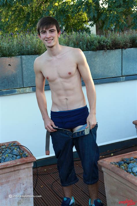 18 year old german (9,279). Shirtless Gallery 3 | Man Collector