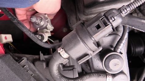 Audi TT Mk1 sidelight or headlight lamp swap - YouTube