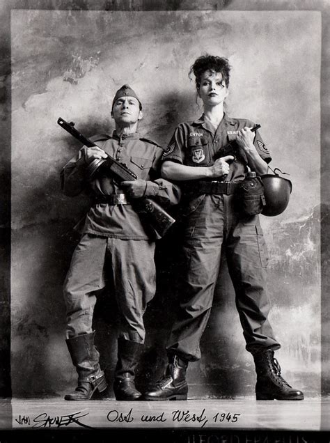 Jan saudek (13 mayıs 1935 doğumlu) bir sanat fotoğrafçısı ve ressamdır. Jan Saudek - Shop - photo edition berlin / art & shop