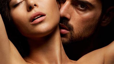 Massimo is a member of the sicilian mafia family and laura is a sales director. 365 Dni bei Netflix: Das Ende des Erotikthrillers erklärt