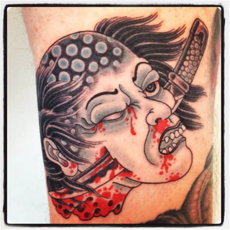 Og ta en tatovering for første gang er en helt spesiell opplevelse. Presse - Royal Tattoo
