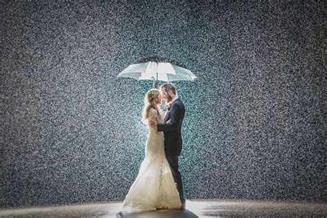 Find the perfect rainy wedding stock photos and editorial news pictures from getty images. This rainy wedding day photo is absolutely magical! | Nova 100