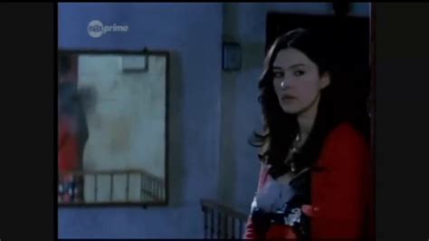 Monica bellucci- combien tu m`aimes? - YouTube