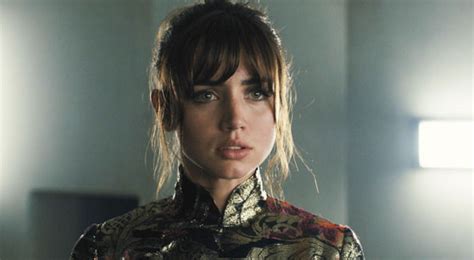 Descubra a filmografia de ana de armas. 'Knives Out' Casts Ana De Armas, Will Film Next Month ...