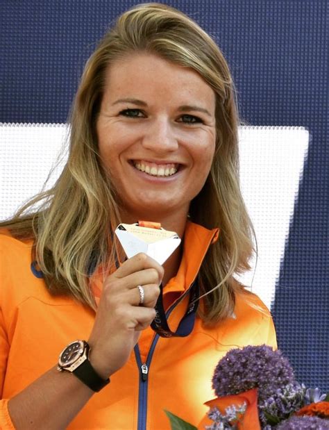 Daphne schippers rent op dit moment, want haar benen en armen positive & relatable quotes on instagram: Pin on Dafne Schippers