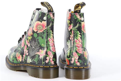 We did not find results for: Bottines femme Doc Martens 1460 Pascal Multi Wild Botanics ...
