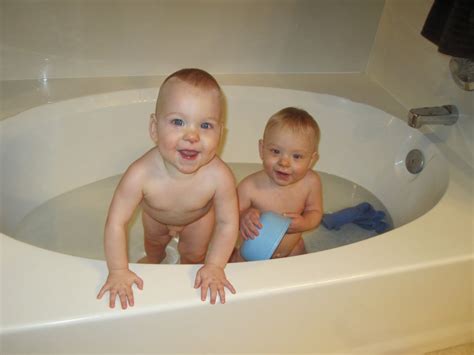 How to give a baby a sponge bath. Free photo: A boy bathing - Bathing, Boy, Lake - Free ...