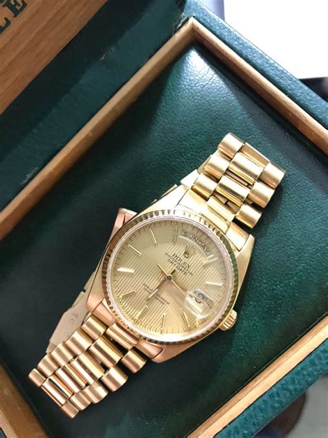 Once you have an idea for how much your watch may be worth, its time to get it appraised. My dad's 30+ year old Rolex. How much is this worth? (more ...
