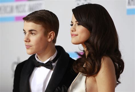 Selena gomez justin bieber kissing. Are Selena Gomez And Justin Bieber Back Together? 21-Year ...
