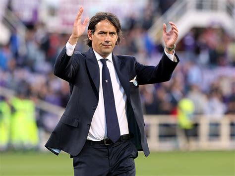 Simone inzaghi ehemaliger fußballspieler aus italien mittelstürmer zuletzt bei lazio rom.simone inzaghi ist mit 20 treffern der toptorschütze von lazio in den internationalen wettbewerben. Serie A » News » Lazio verlängert mit Simone Inzaghi