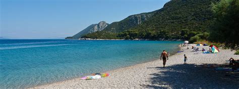 So gibt es sichere kinderstrände, wasserspielplätze oder separate badezonen für hunde. Peljesac schiereiland, Kroatie's beroemde wijnstreek