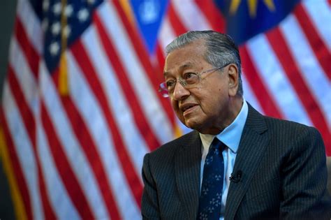 One who sets positive examples for others. Tuduhan kroni bila berjaya bantu rakyat, kata Dr Mahathir ...