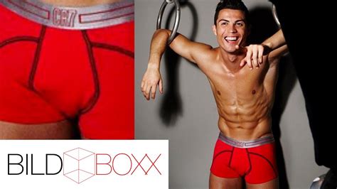 Entspricht die cr7 unterhose der qualitätsstufe, die ich als käufer in dieser preisklasse erwarten kann? Cristiano Ronaldo halbnackt heute in der BILDBoxx - YouTube