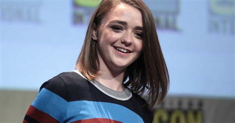 Star 0 20 julia sessions. Maisie Williams Reveals Bad News About That Game Of ...